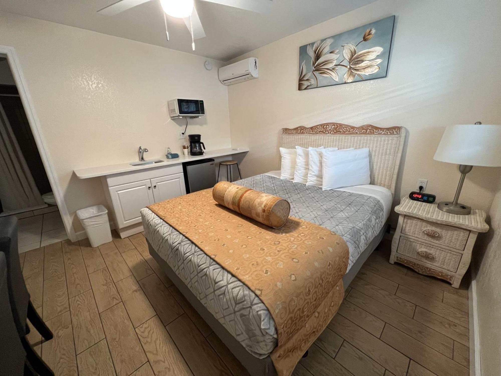 Beachside Resort Motel St. Pete Beach Phòng bức ảnh